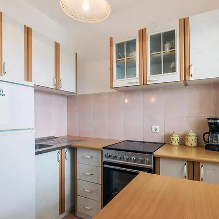 In Pula With Kitchen *