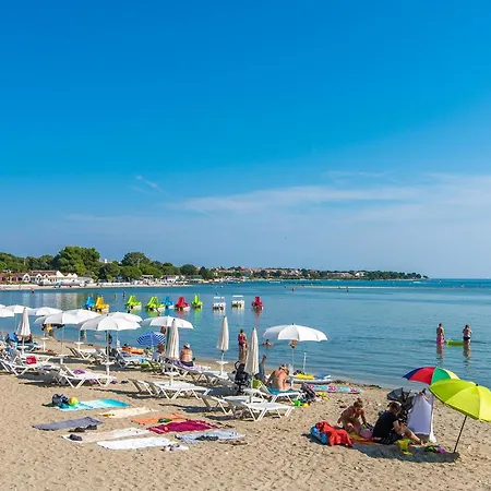 In Pula With Kitchen プーラ