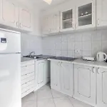 Сasa de vacaciones In With Kitchen